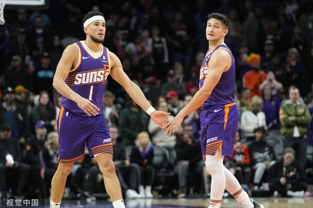 借助队友的 借助队友的